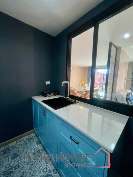 BLUROC HUA HIN : 2 bed with pool views