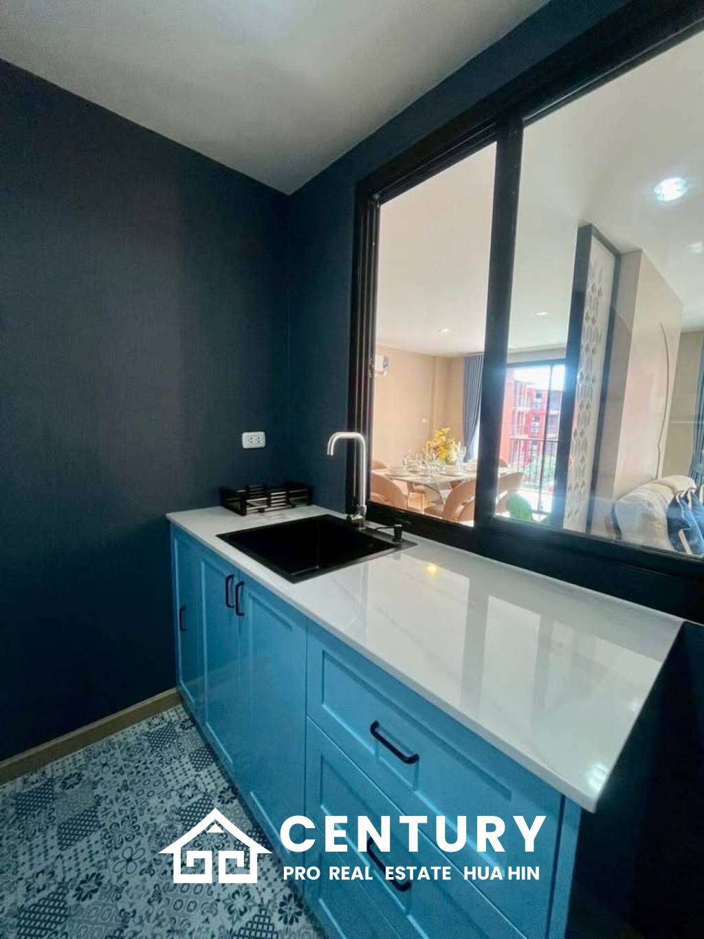 BLUROC HUA HIN : 2 bed with pool views