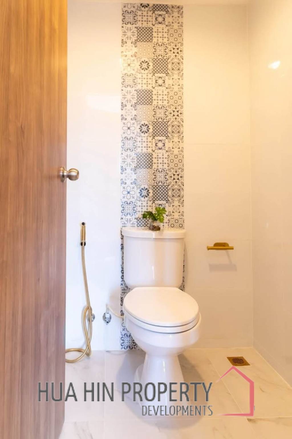 BLUROC HUA HIN : 2 bed with pool views