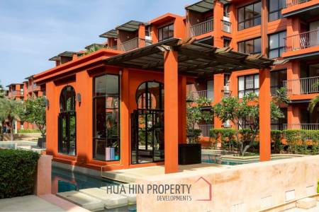 BLUROC HUA HIN : 2 bed with pool views