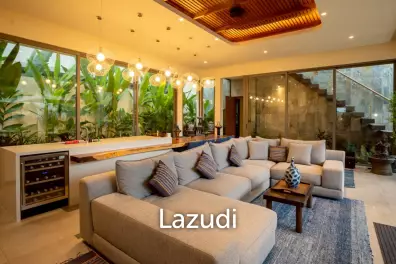 Luxury Tropical Contemporary Villa 4-Bedroom Pool Villa for Sale in Cherng Talay