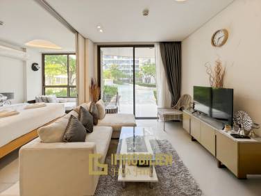 Poolblick / 45 qm Wohnfläche / Eigentum