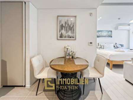 Poolblick / 45 qm Wohnfläche / Eigentum