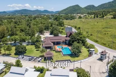 Pet Friendly 3 bedrooms house in beautifully Emerald Scenery