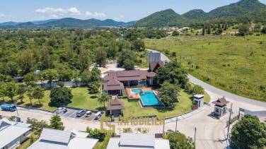 Haustierfreundliches Miethaus mit 3 Schlafzimmern im Emerald Scenery Resort