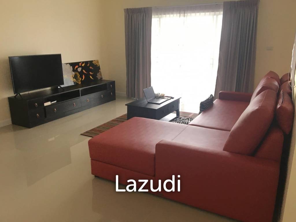 Pet Friendly 3 bedrooms house in beautifully Emerald Scenery