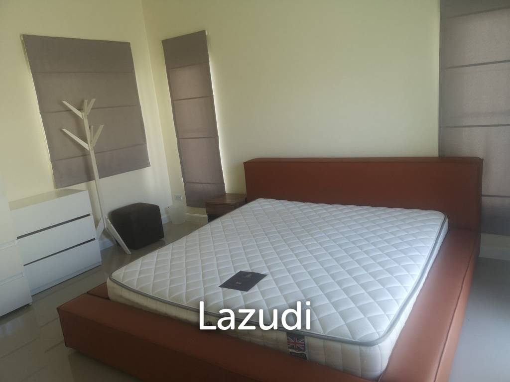 Pet Friendly 3 bedrooms house in beautifully Emerald Scenery