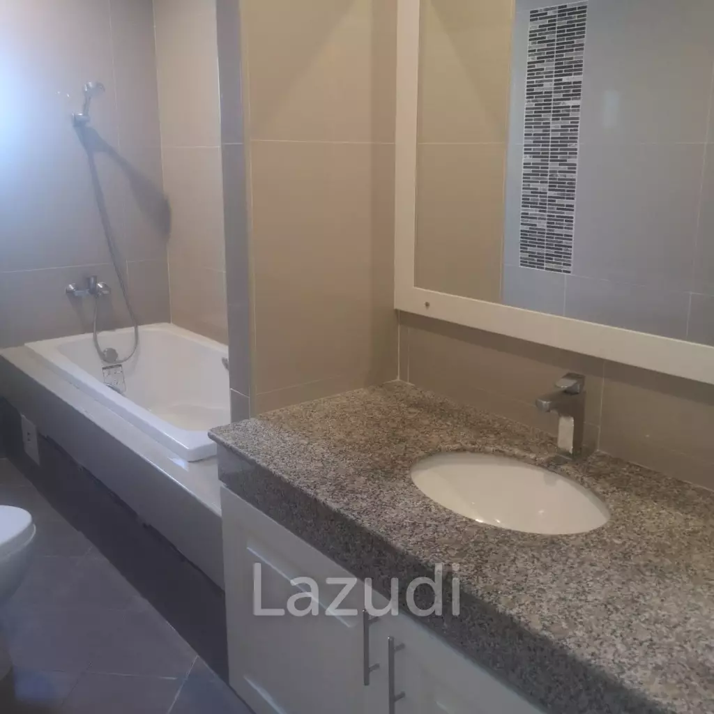 Pet Friendly 3 bedrooms house in beautifully Emerald Scenery