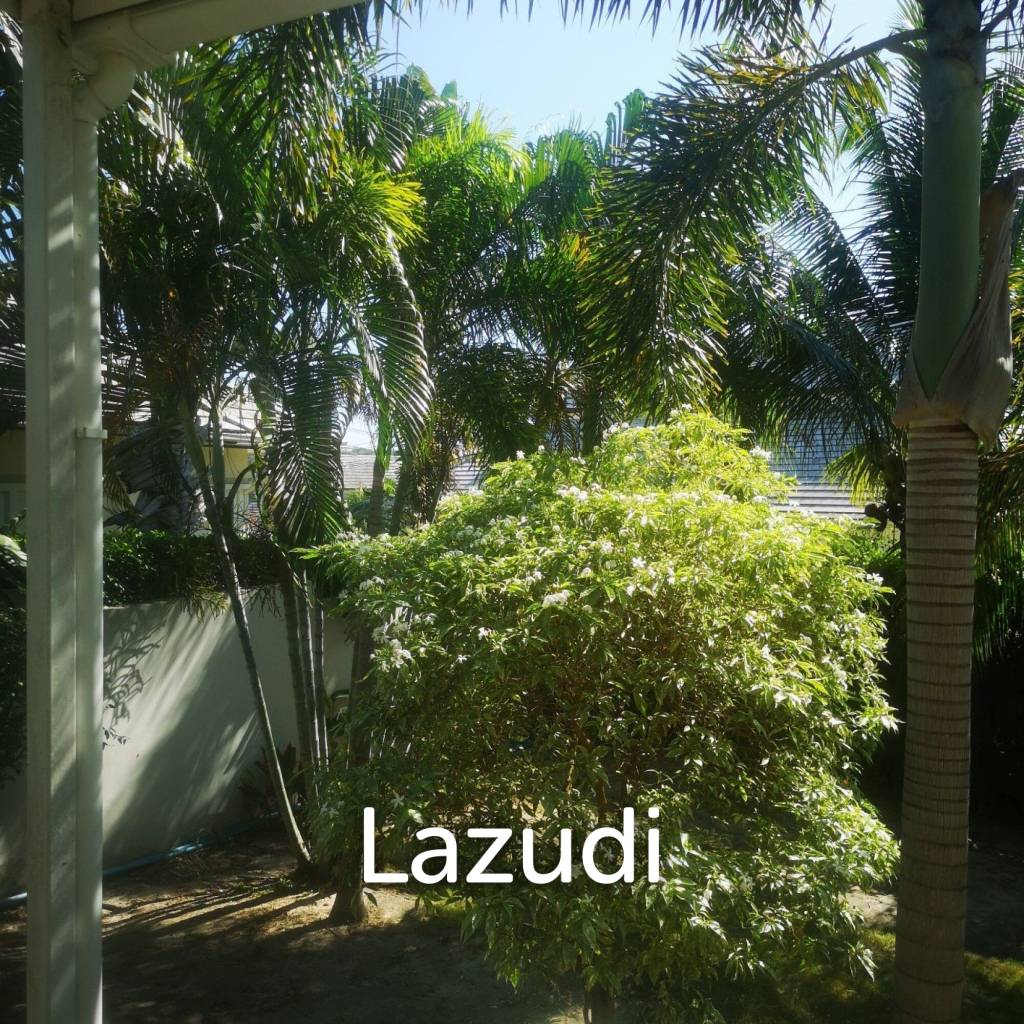 Pet Friendly 3 bedrooms house in beautifully Emerald Scenery