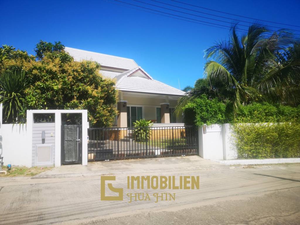 616 qm Grundstück / 3 Schlafzimmer + 3 Bäder / ruhig gelegen