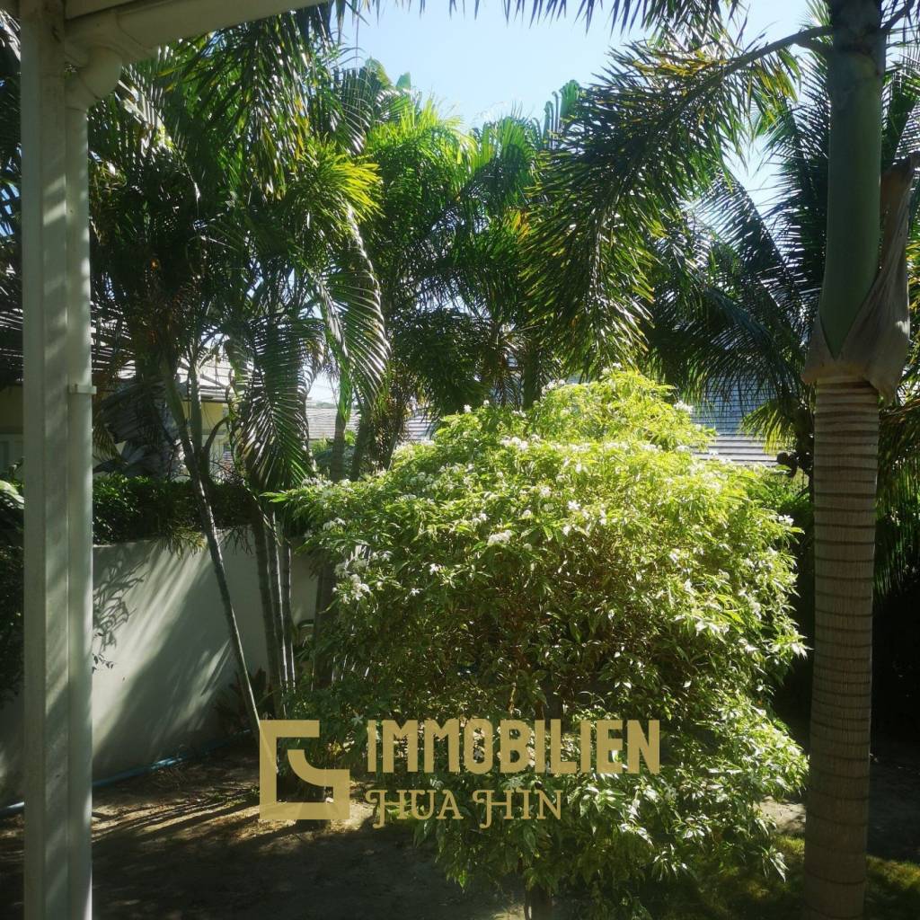 616 qm Grundstück / 3 Schlafzimmer + 3 Bäder / ruhig gelegen