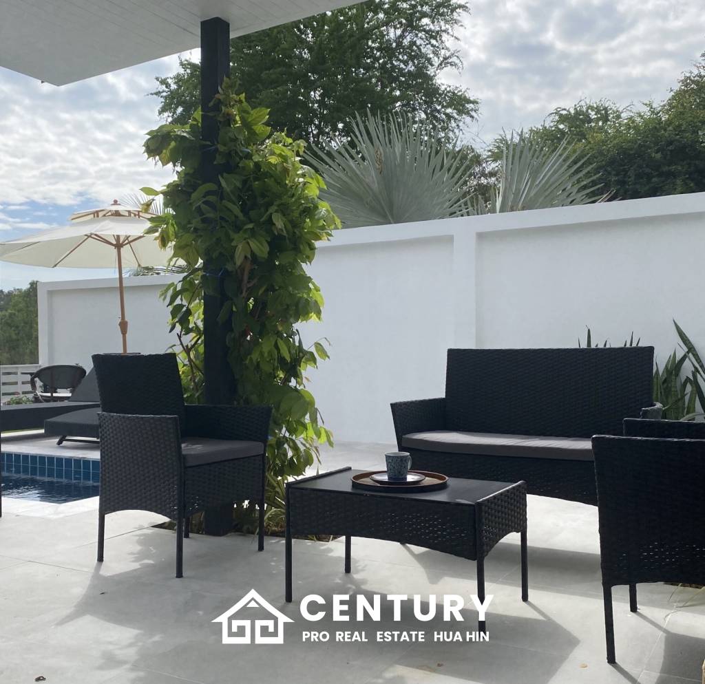 140 sqm modern pool villa in Cha Am Phetchaburi freehold