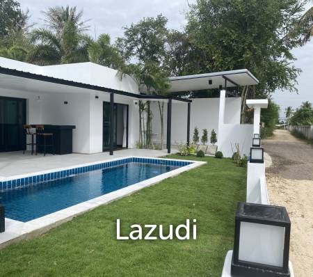 140 sqm modern pool villa in Cha Am Phetchaburi freehold