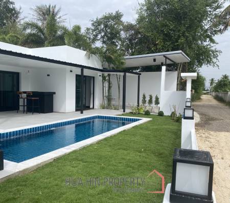 140 sqm modern pool villa in Cha Am Phetchaburi freehold