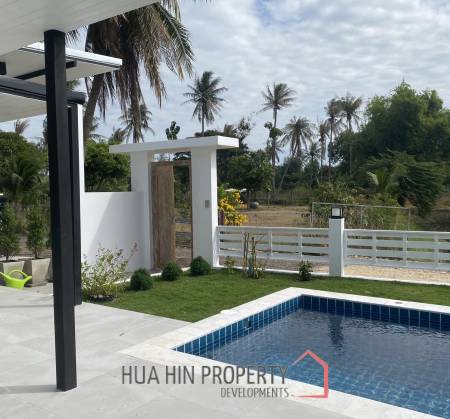 140 sqm modern pool villa in Cha Am Phetchaburi freehold