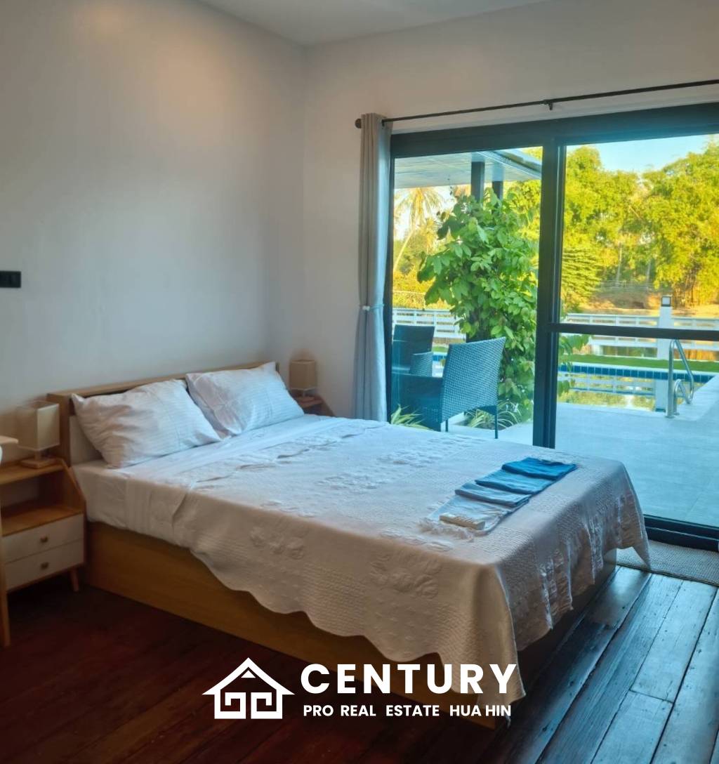 140 sqm modern pool villa in Cha Am Phetchaburi freehold