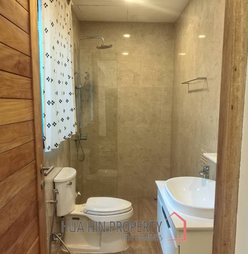 140 sqm modern pool villa in Cha Am Phetchaburi freehold