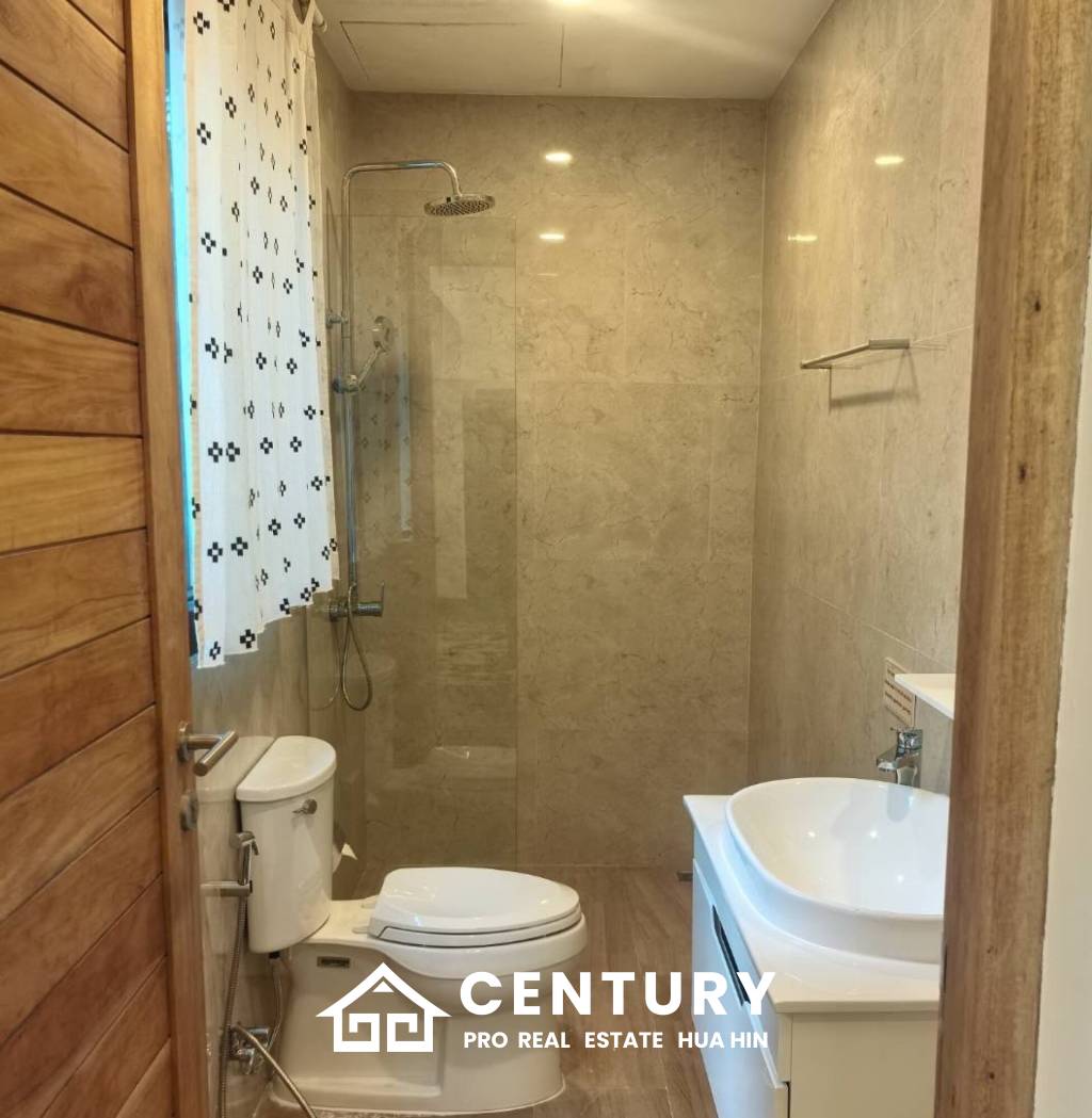 140 sqm modern pool villa in Cha Am Phetchaburi freehold