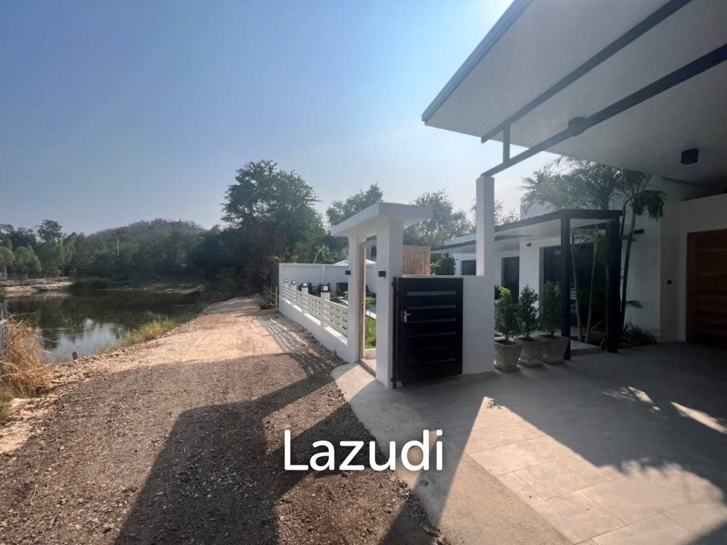 140 sqm modern pool villa in Cha Am Phetchaburi freehold