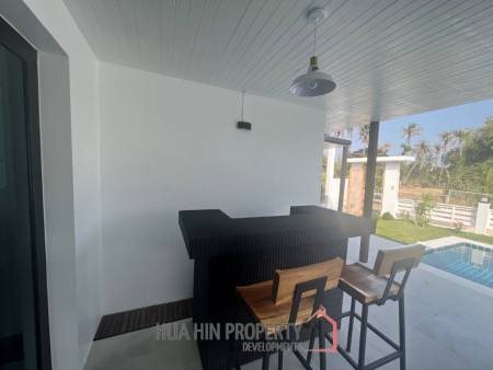 140 sqm modern pool villa in Cha Am Phetchaburi freehold