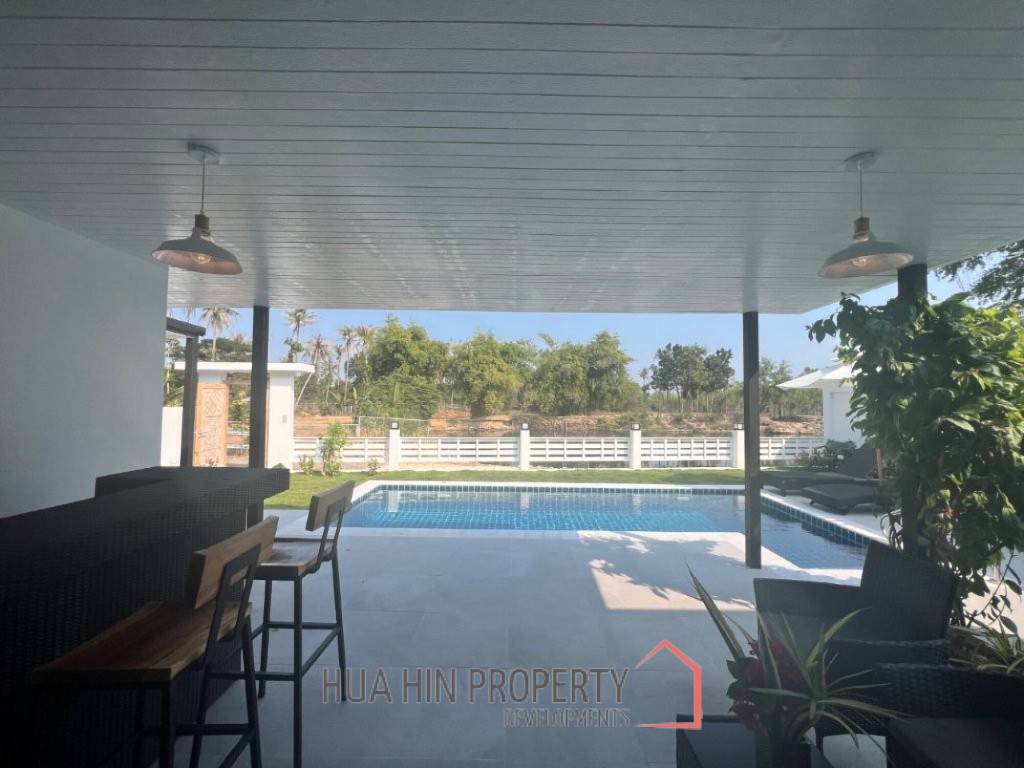 140 sqm modern pool villa in Cha Am Phetchaburi freehold