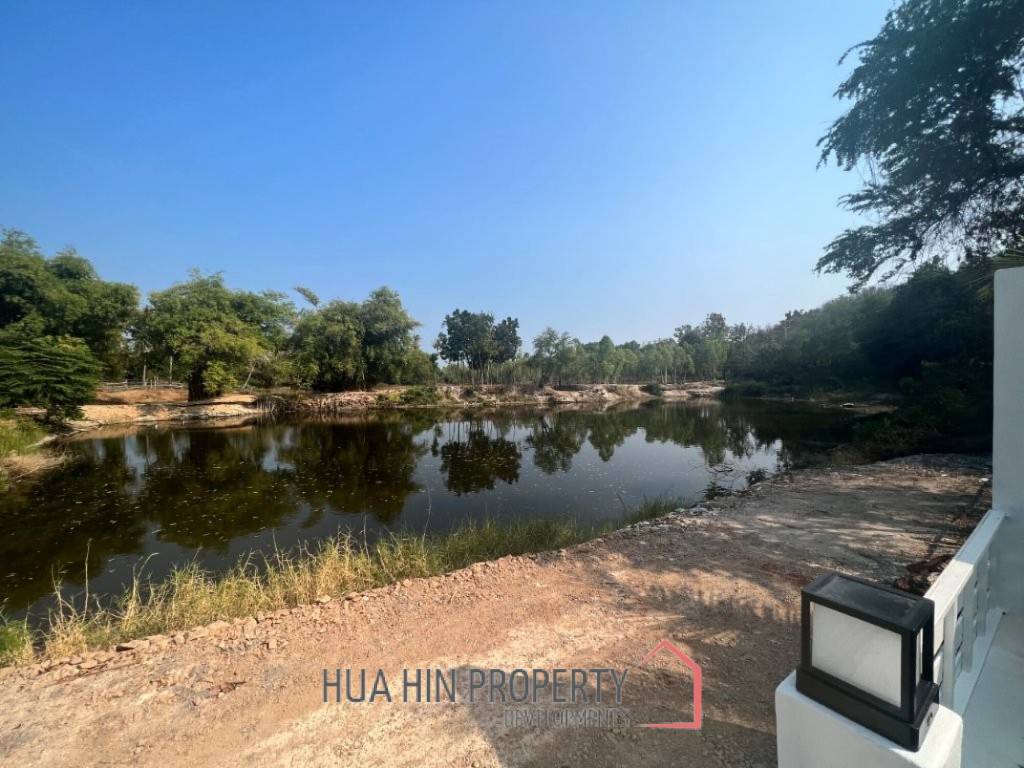 140 sqm modern pool villa in Cha Am Phetchaburi freehold