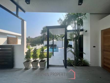 140 sqm modern pool villa in Cha Am Phetchaburi freehold