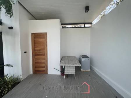 140 sqm modern pool villa in Cha Am Phetchaburi freehold