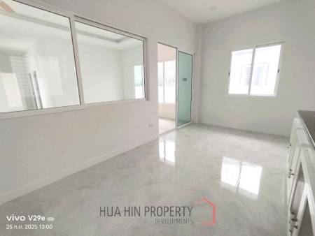 Modern 170 sqm 3-Bed Single-Storey Villa in Cha-Am, Phetchaburi