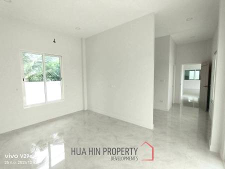 Modern 170 sqm 3-Bed Single-Storey Villa in Cha-Am, Phetchaburi