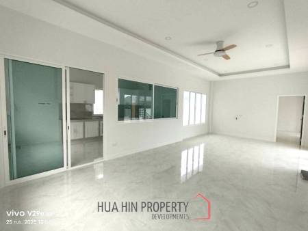 Modern 170 sqm 3-Bed Single-Storey Villa in Cha-Am, Phetchaburi