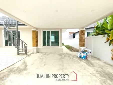 Modern 170 sqm 3-Bed Single-Storey Villa in Cha-Am, Phetchaburi