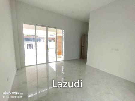 Modern 170 sqm 3-Bed Single-Storey Villa in Cha-Am, Phetchaburi