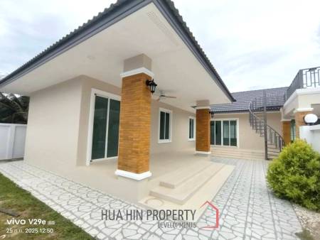 Modern 170 sqm 3-Bed Single-Storey Villa in Cha-Am, Phetchaburi
