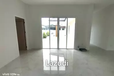 Modern 170 sqm 3-Bed Single-Storey Villa in Cha-Am, Phetchaburi