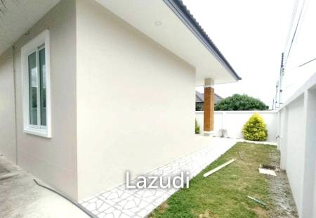 Modern 170 sqm 3-Bed Single-Storey Villa in Cha-Am, Phetchaburi