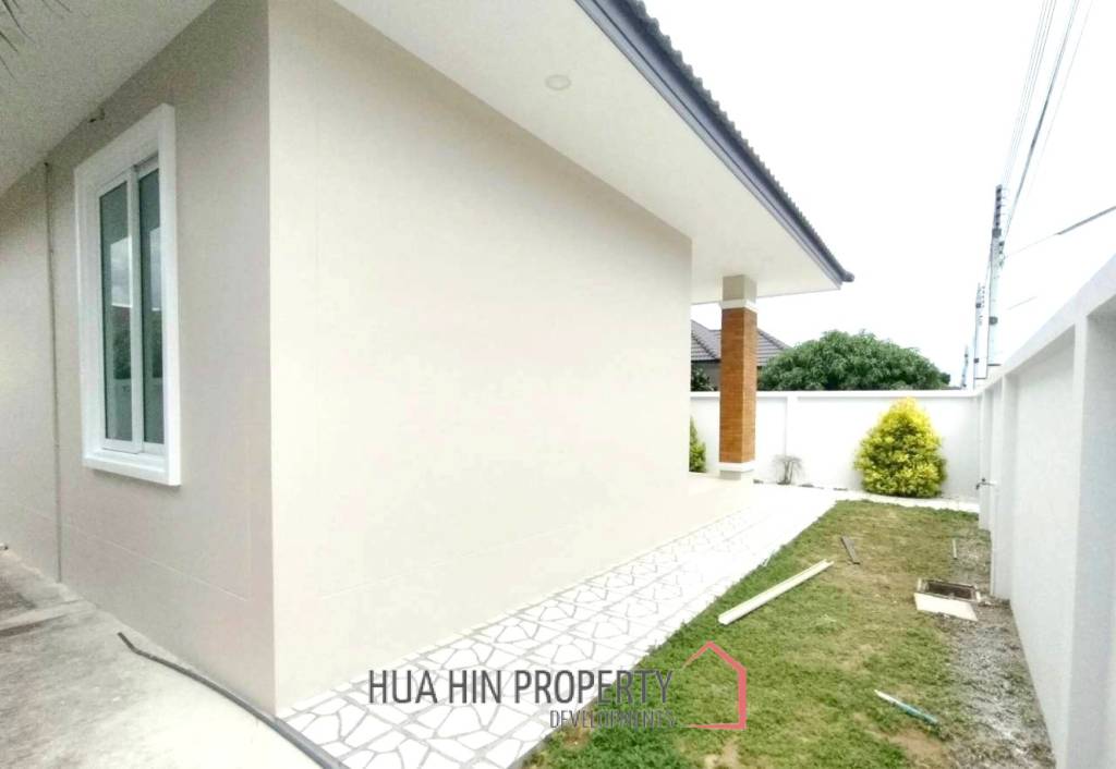 Modern 170 sqm 3-Bed Single-Storey Villa in Cha-Am, Phetchaburi