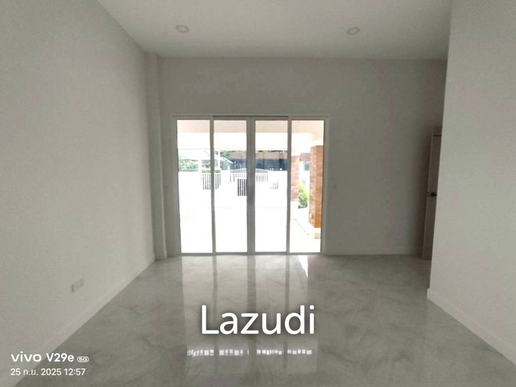 Modern 170 sqm 3-Bed Single-Storey Villa in Cha-Am, Phetchaburi