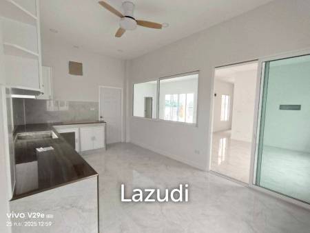 Modern 170 sqm 3-Bed Single-Storey Villa in Cha-Am, Phetchaburi