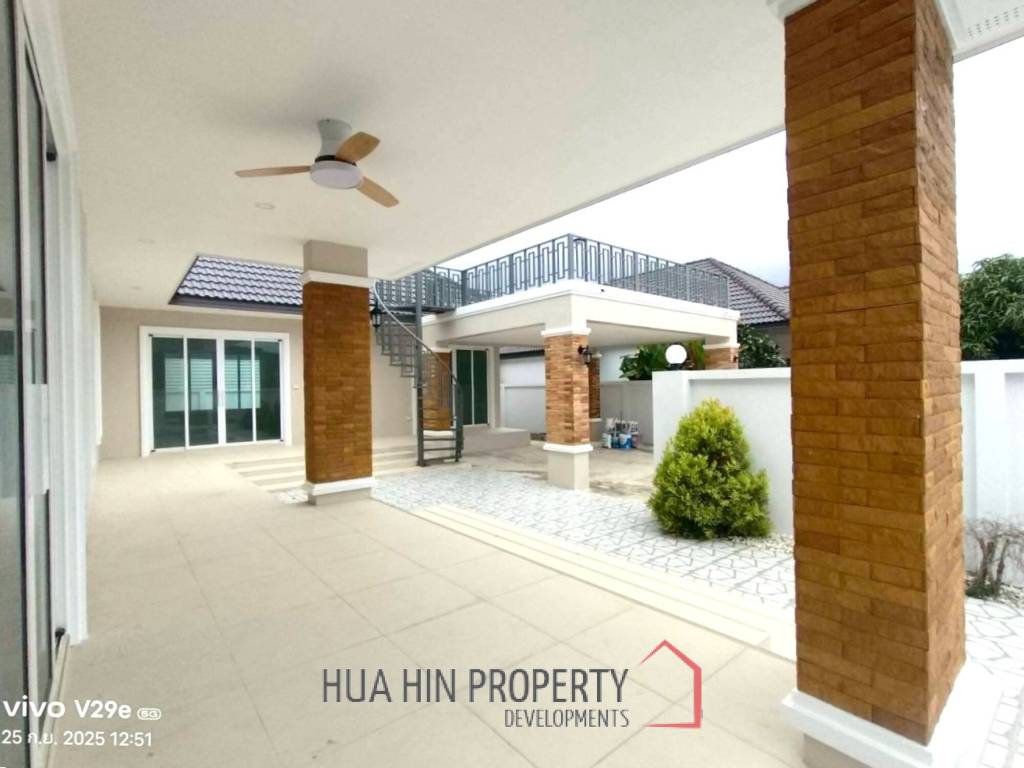 Modern 170 sqm 3-Bed Single-Storey Villa in Cha-Am, Phetchaburi