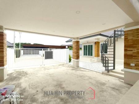 Modern 170 sqm 3-Bed Single-Storey Villa in Cha-Am, Phetchaburi