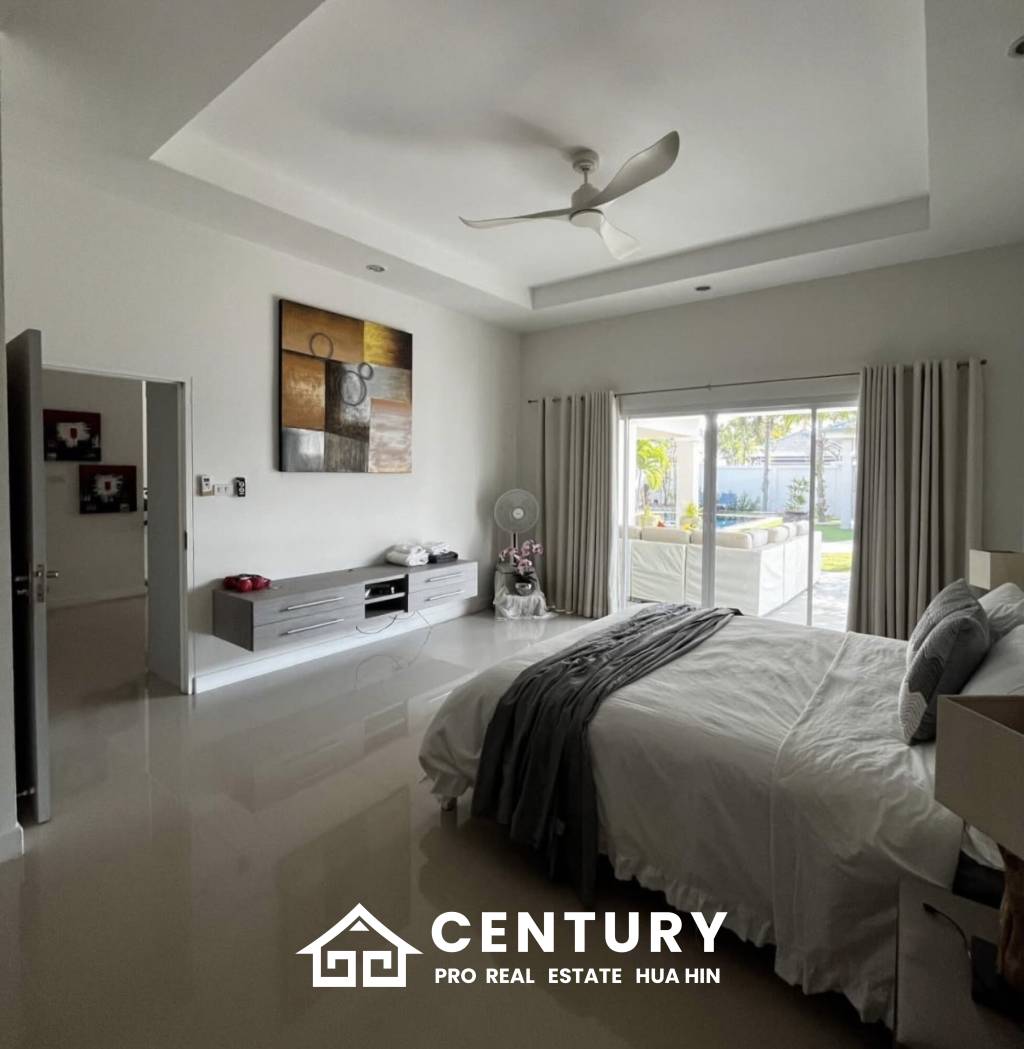 175 sqm pool villa on 460 sqm land in Thap Tai Hua Hin