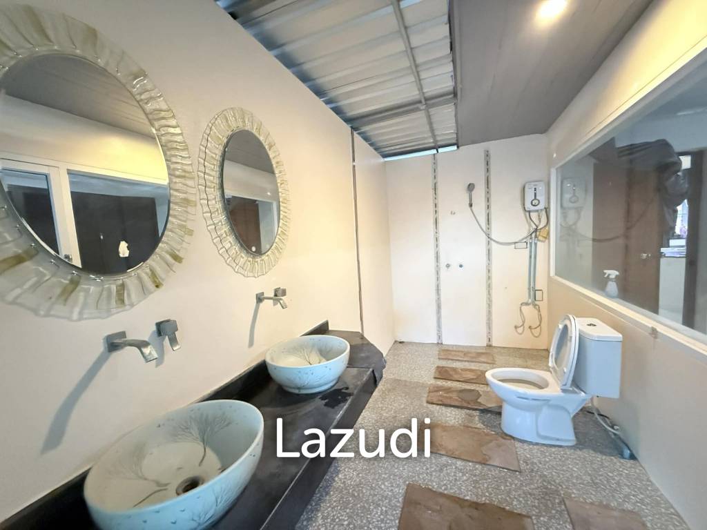 Private Pool Villa with Mountain Views Near Hua Hin Big land