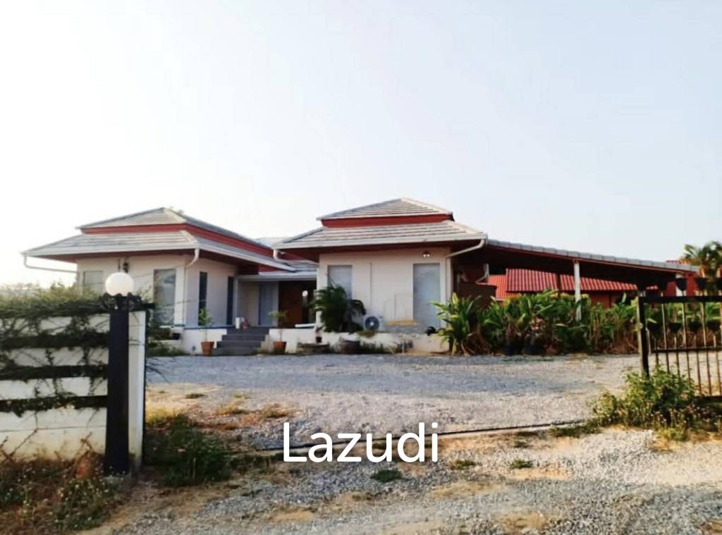 Private Pool Villa with Mountain Views Near Hua Hin Big land