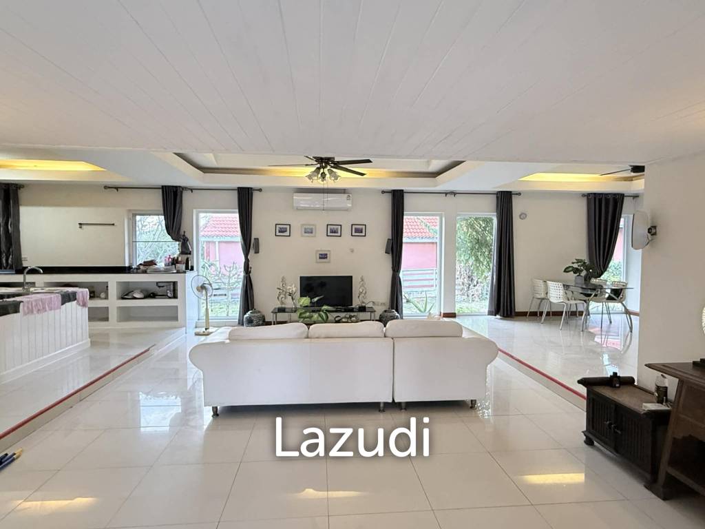 Private Pool Villa for Rent with Mountain Views Near Hua Hin