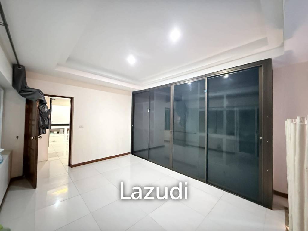 Private Pool Villa for Rent with Mountain Views Near Hua Hin