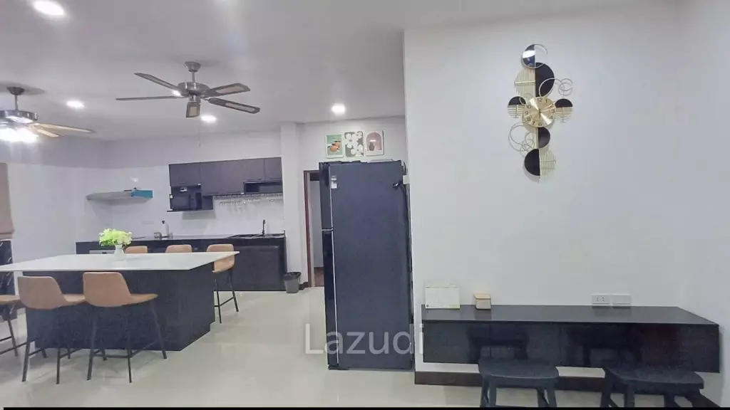Exquisite 6-Bedroom Luxury Pool Villa with Premium Amenities