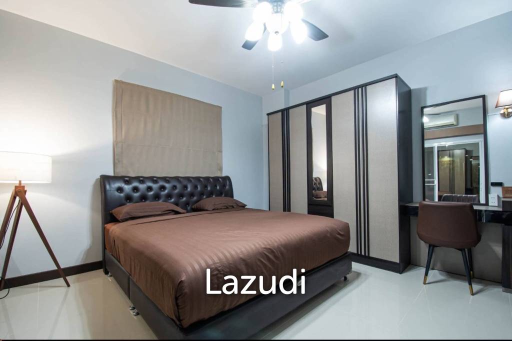 Exquisite 6-Bedroom Luxury Pool Villa with Premium Amenities