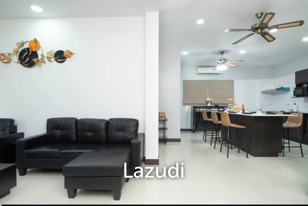 Exquisite 6-Bedroom Luxury Pool Villa with Premium Amenities