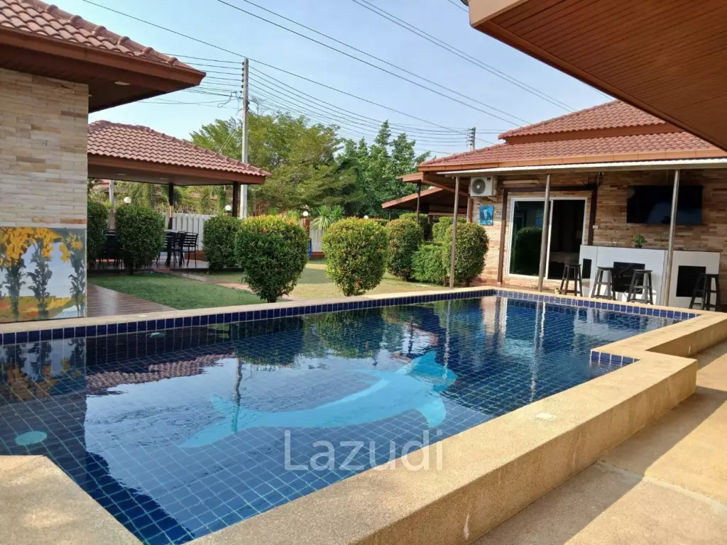Exquisite 6-Bedroom Luxury Pool Villa with Premium Amenities